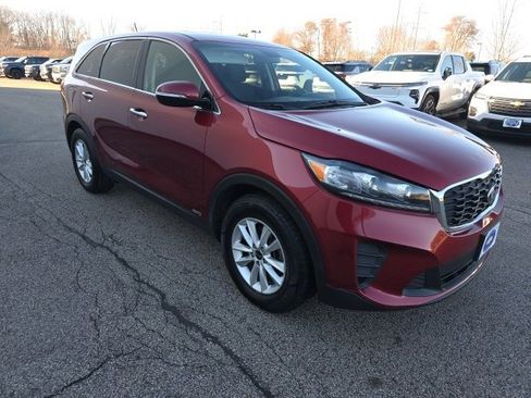 Used 2019 Kia Sorento LX image 5