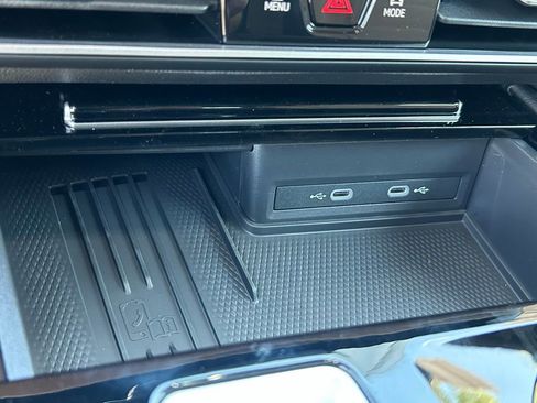 New 2026 Volkswagen Atlas Cross Sport SEL R-Line AWD/4WD image 34