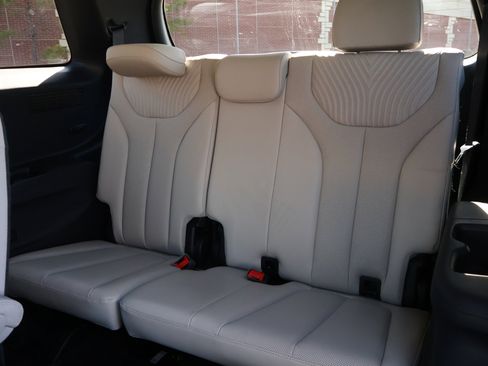 Used 2023 Hyundai Palisade Calligraphy image 26