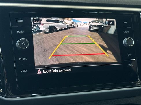 Used 2023 Volkswagen Atlas Cross Sport SE FWD image 19
