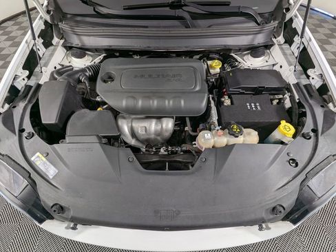 Used 2020 Jeep Cherokee Limited image 26