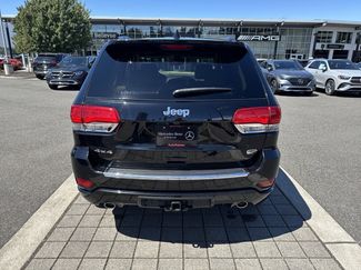 Used 2017 Jeep Grand Cherokee Overland w/ Jeep Active Safety Group AWD/4WD video 2