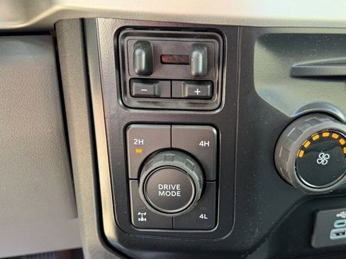 Used 2024 Ford F550 4x4 Regular Cab Super Duty image 24