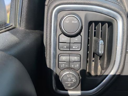 Used 2020 Chevrolet Silverado 1500 LT w/ Convenience Package image 12