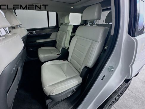 Used 2025 Hyundai Santa Fe Calligraphy image 33