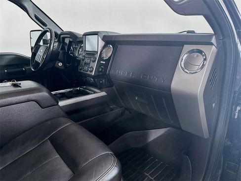 Used 2016 Ford F250 Lariat w/ Lariat Ultimate Package image 31