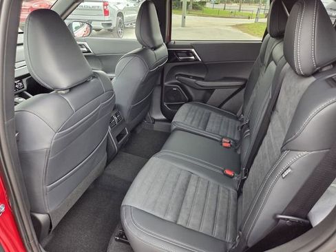 New 2026 Mitsubishi Outlander LE FWD image 6