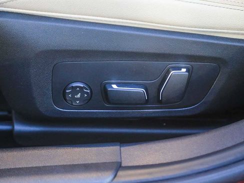 Used 2025 BMW 330i xDrive Sedan image 18