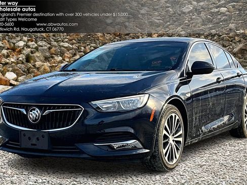 Used 2019 Buick Regal Essence w/ Sights and Sounds Package image 1