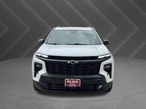 Used 2024 Chevrolet Traverse RS AWD/4WD image 3