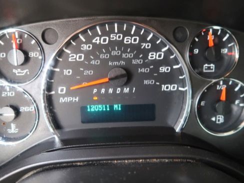 Used 2015 Chevrolet Express 2500 image 13