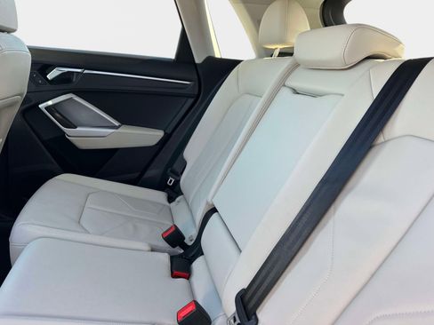 Used 2021 Audi Q3 2.0T Premium image 13