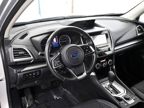 Used 2021 Subaru Forester Premium image 6