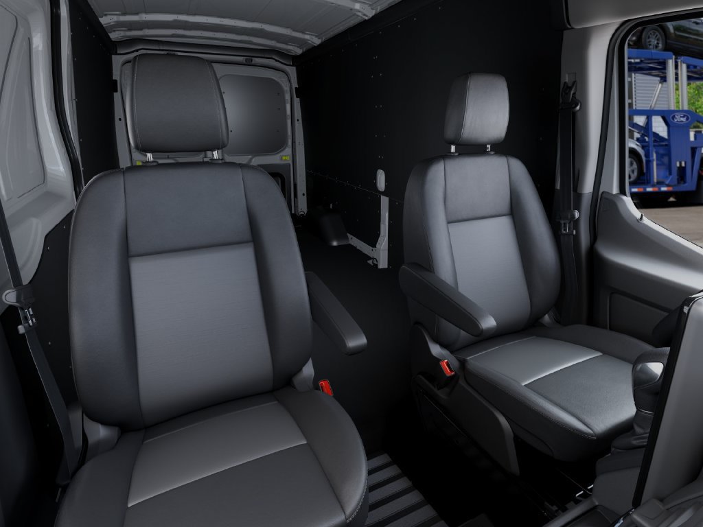 New 2027 Ford Transit 250 148 Medium Roof w/ Load Area Protection Package RWD image 10
