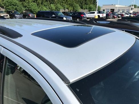 Used 2023 Dodge Durango GT image 34