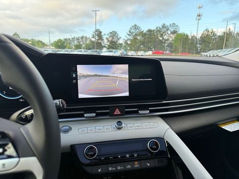 New 2026 Hyundai Elantra Limited FWD image 20