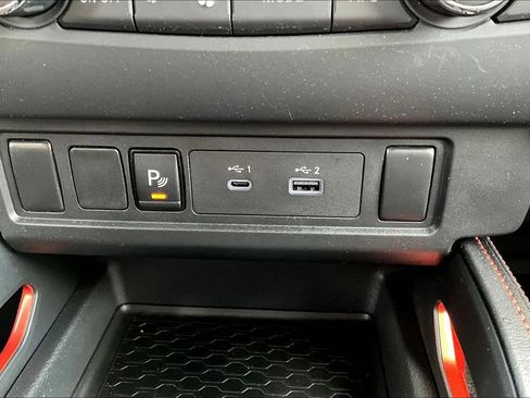 Certified 2025 Nissan Frontier PRO-4X AWD/4WD image 17