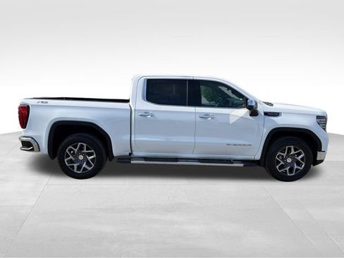 Used 2023 GMC Sierra 1500 SLT w/ SLT Premium Package AWD/4WD image 8