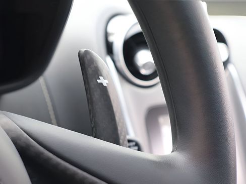 Used 2023 McLaren GT RWD image 13