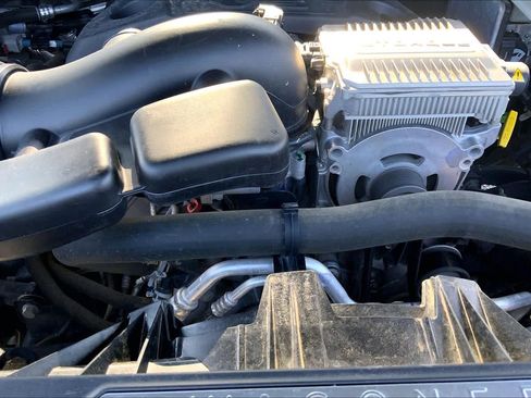 Used 2022 Jeep Wagoneer Series III AWD/4WD image 33