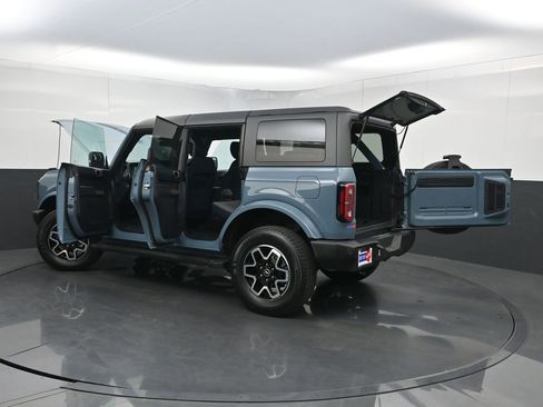 Used 2022 Ford Bronco Outer Banks image 40