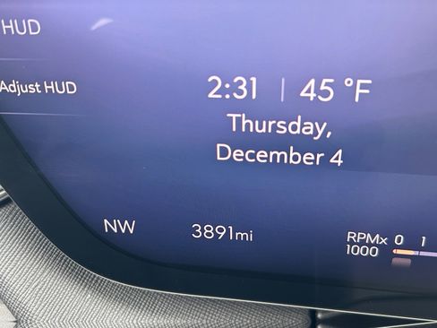 New 2026 Buick Enclave Preferred w/ Power Package image 2