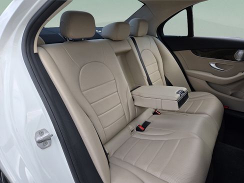 Used 2021 Mercedes-Benz C 300 Sedan image 24