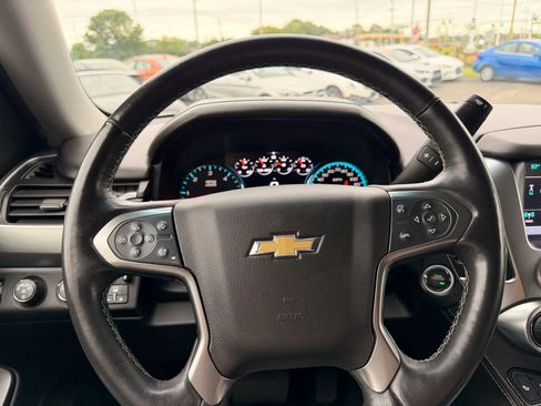 Used 2017 Chevrolet Tahoe LT w/ Luxury Package AWD/4WD image 34