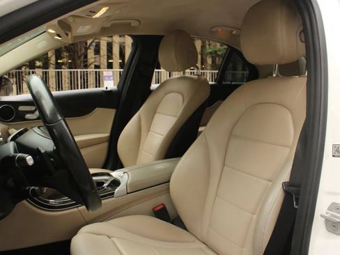 Used 2015 Mercedes-Benz C 300 4MATIC Sedan image 16