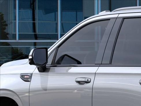 New 2026 GMC Yukon AT4 AWD/4WD image 12