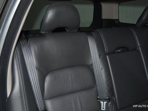 Used 2010 Volvo XC70 3.2 image 22