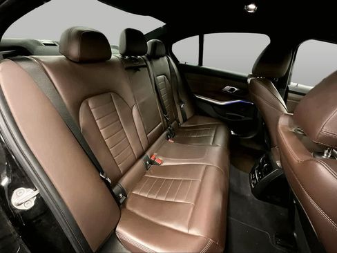 Used 2019 BMW 330i Sedan w/ Convenience Package RWD image 20