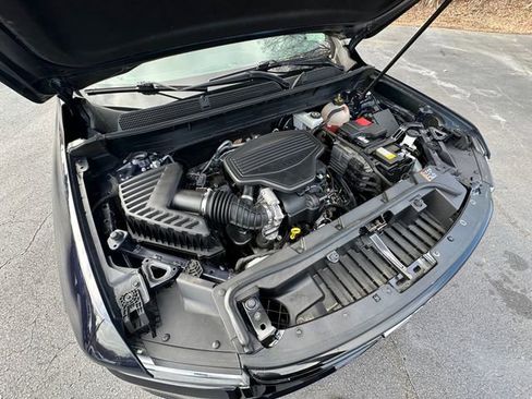 Used 2021 GMC Acadia SLE w/ Driver Convenience Package image 32