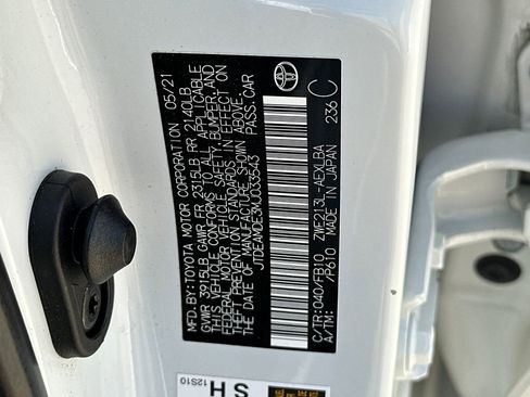 Used 2021 Toyota Corolla LE FWD image 31