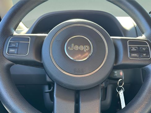 Used 2016 Jeep Patriot Sport w/ Power Value Group image 21