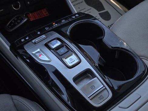 Used 2022 Hyundai Tucson Limited w/ Cargo Package image 17