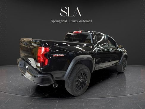 Used 2025 Chevrolet Colorado Trail Boss image 2