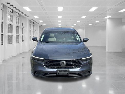 Used 2024 Honda Accord EX-L image 2