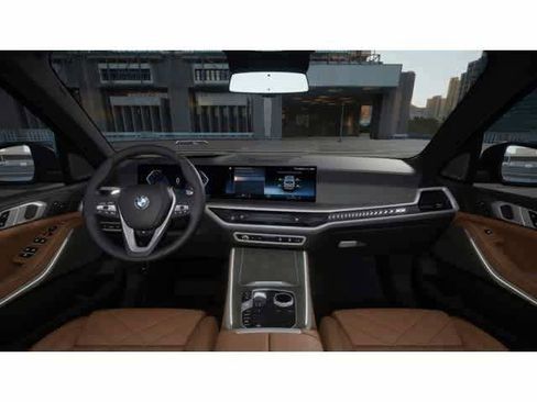 Used 2026 BMW X5 sDrive40i w/ Climate Comfort Package RWD image 10
