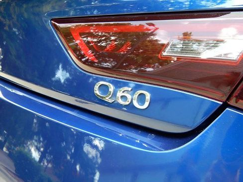 Used 2018 INFINITI Q60 3.0t Luxe w/ Sensory Package 3.0T Luxe image 11