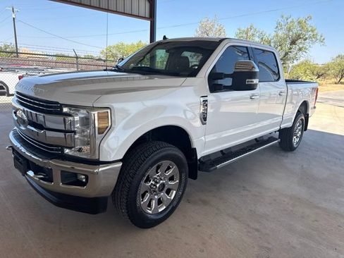 Used 2019 Ford F250 Lariat w/ Chrome Package AWD/4WD image 3