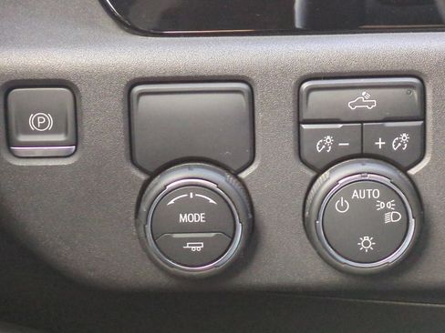 Used 2022 Chevrolet Silverado 1500 LT image 30