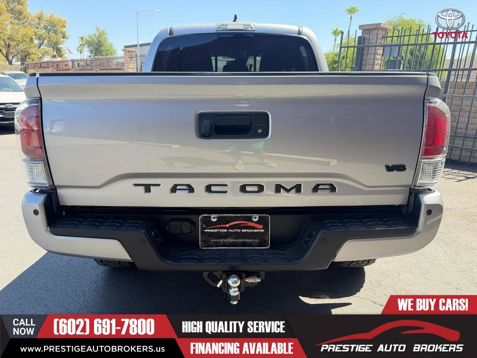Used 2021 Toyota Tacoma TRD Off-Road w/ Technology Package AWD/4WD image 9