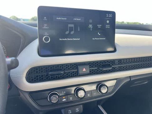 Used 2026 Honda HR-V LX image 18
