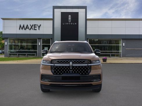 New 2026 Lincoln Navigator L Black Label AWD/4WD image 6