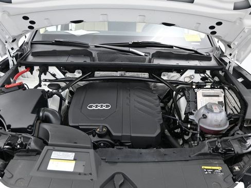 Used 2023 Audi Q5 2.0T Premium w/ Convenience Package AWD/4WD image 15