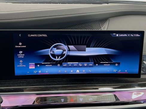 Used 2025 BMW 740i xDrive AWD/4WD image 16