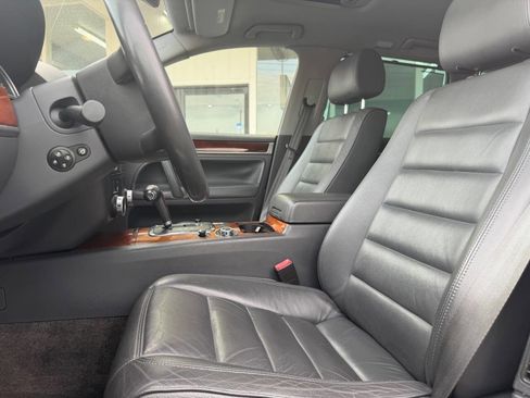 Used 2004 Volkswagen Touareg V8 AWD/4WD image 27