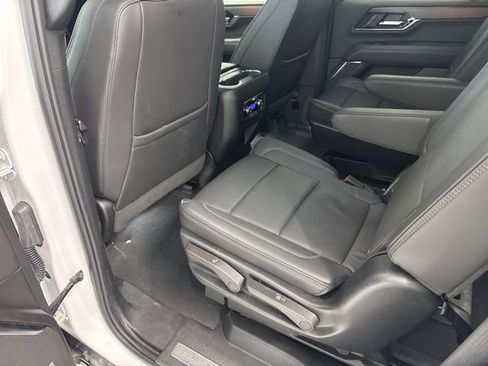 Used 2025 GMC Yukon Denali image 21