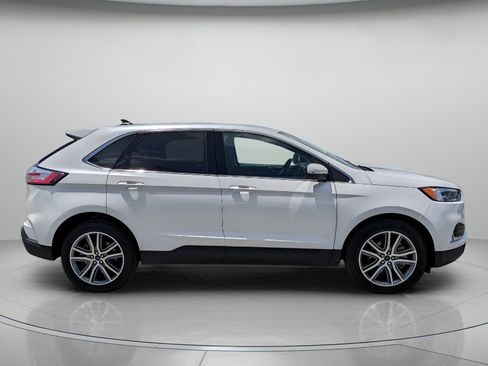Used 2024 Ford Edge Titanium w/ Equipment Group 301A AWD/4WD image 9